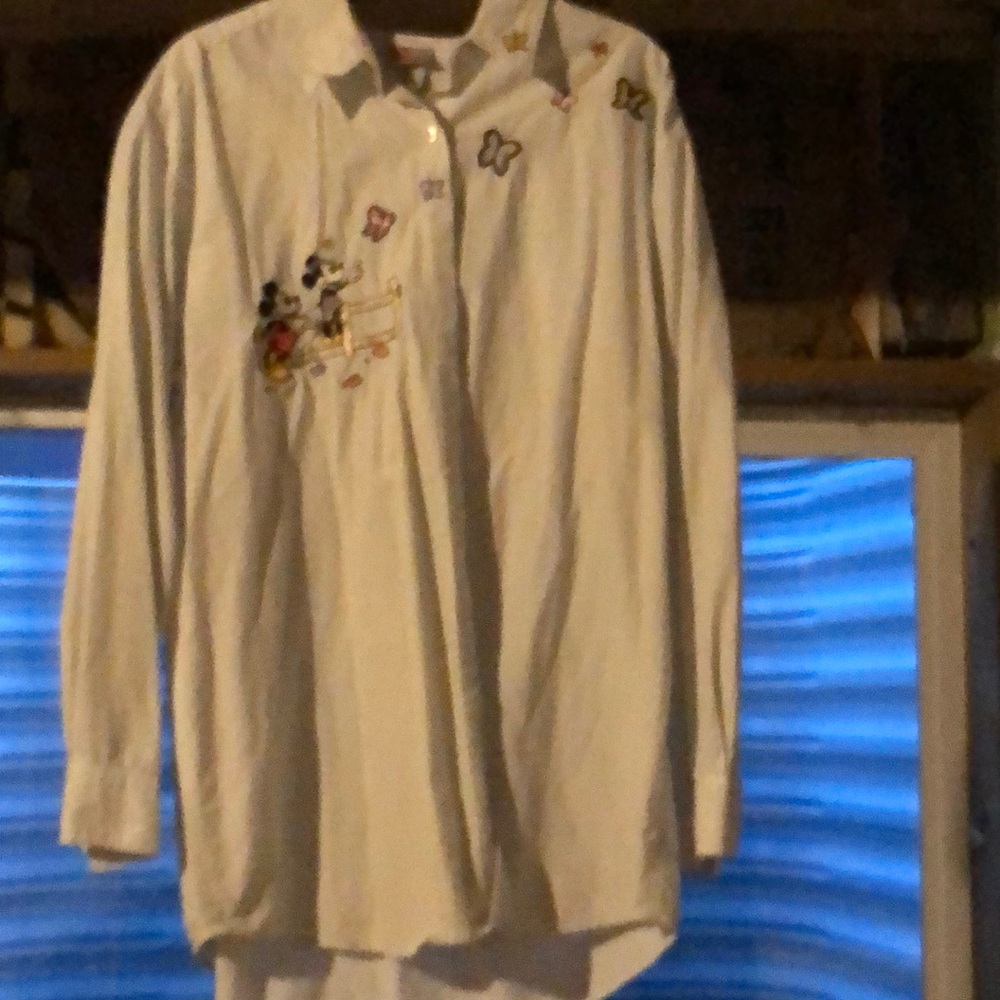 Long sleeved shirt